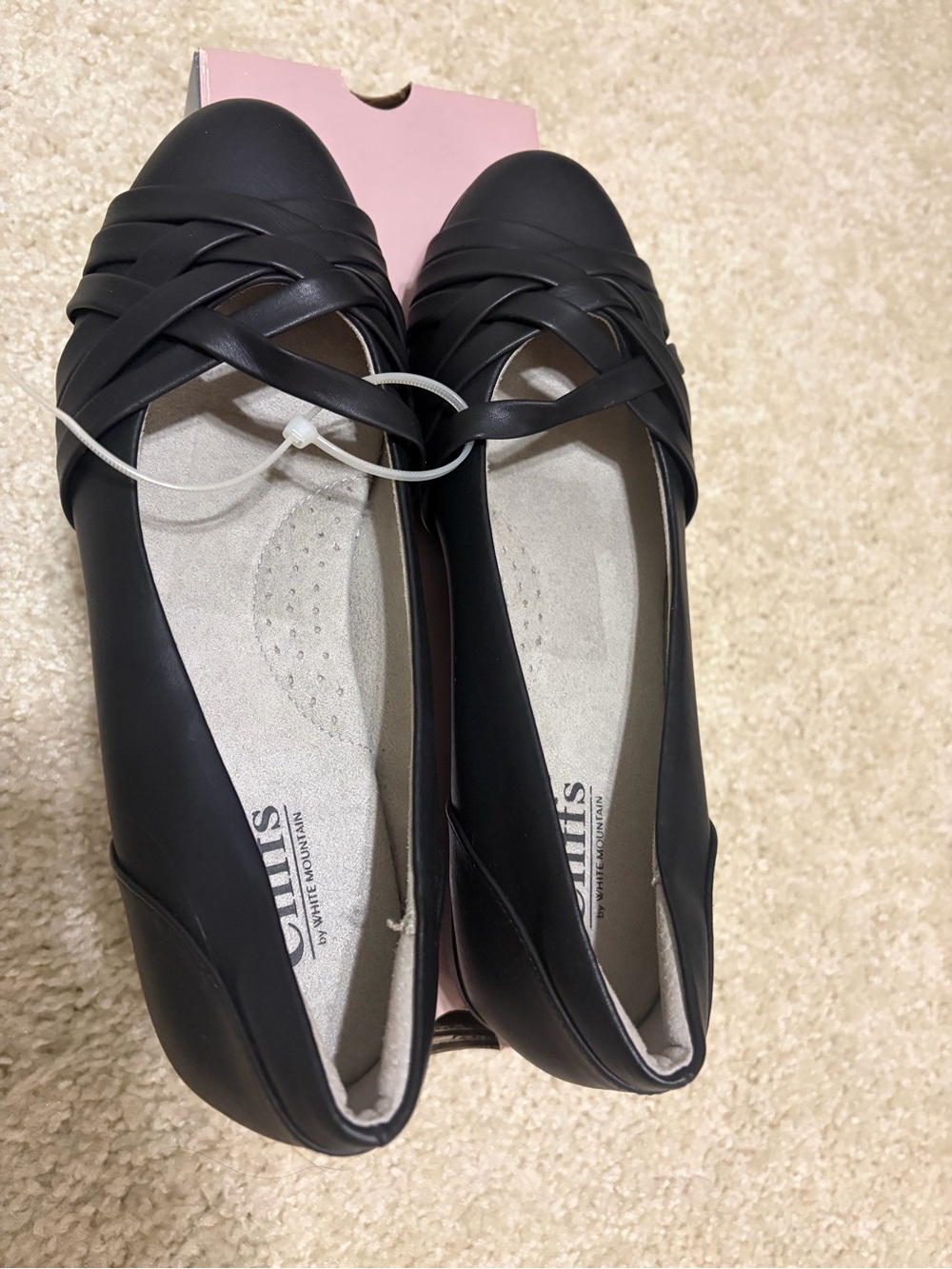 Cliffs by WHITE MOUNTAIN Black Slip-On Woven Toe Ballet Flats